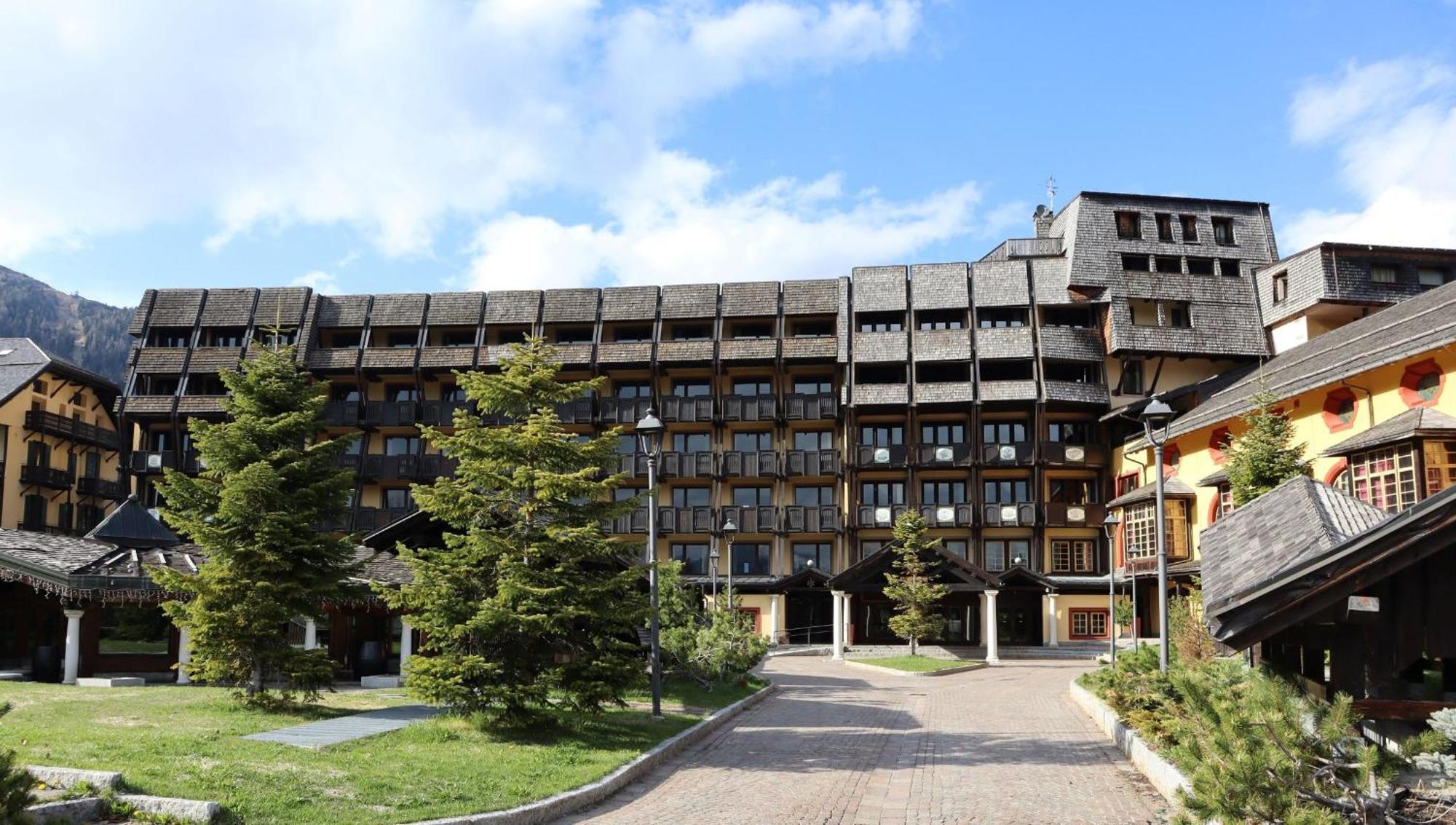 מדונה די קמפיליו Hotel Club Relais Des Alpes מראה חיצוני תמונה