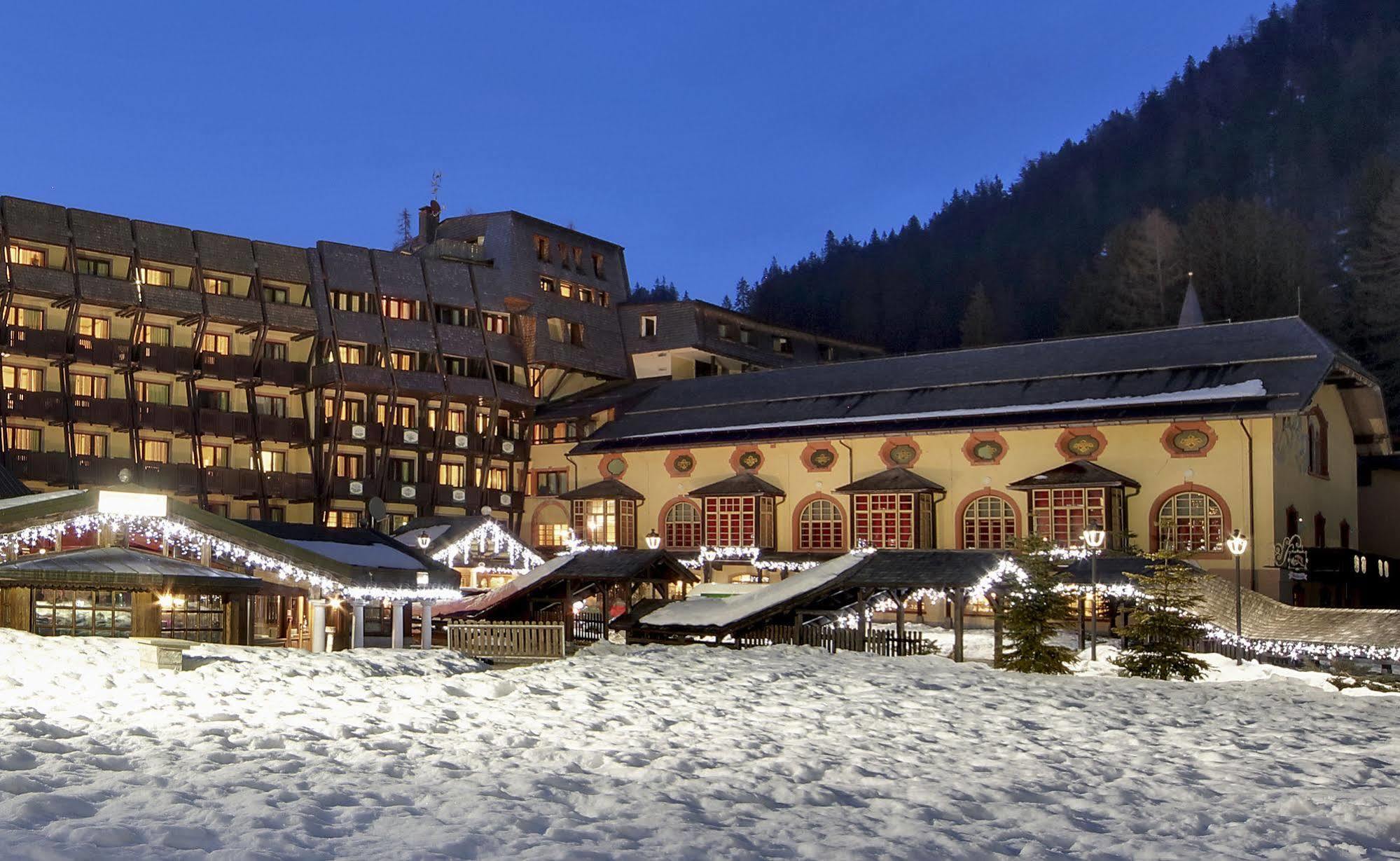 מדונה די קמפיליו Hotel Club Relais Des Alpes מראה חיצוני תמונה